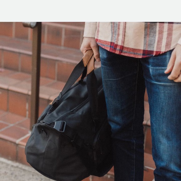 Peak Design Travel Duffel 35L - Huckberry Exclusive - Picture 8 of 15